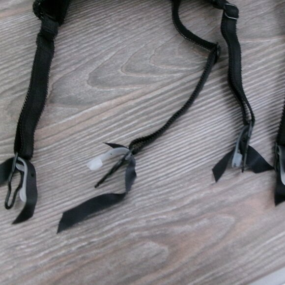 New Victoria's Secret Side Zipper Lace Bustier Garter Black Nude Push-Up 34C - Picture 8 of 11